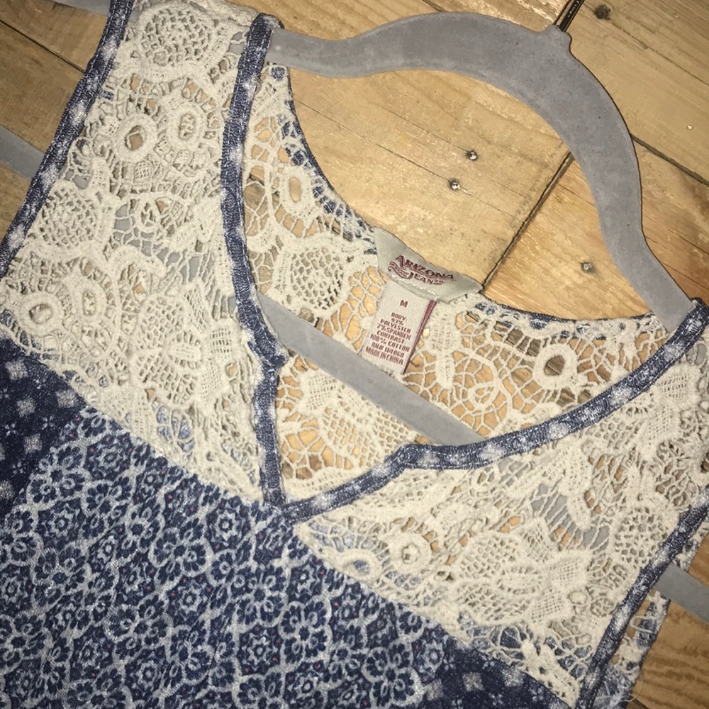 Arizona Jean Co. Blue Patterned Tank Top - Picture 2 of 4